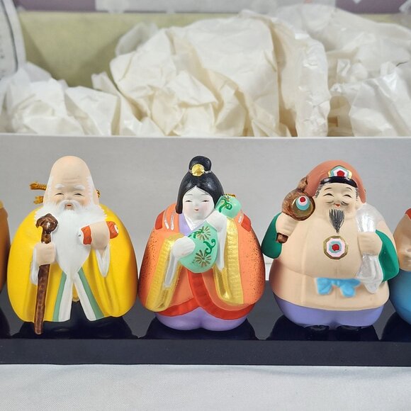 Rare Kyugetsu Seven Lucky Gods Bell Figurines Boxed Set Japanese Shichifukujin - Picture 3 of 10
